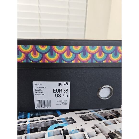 KURT GEIGER London Orson Quilted Leather Slingback Sandals Black/White Size 7.5 - Picture 10 of 11